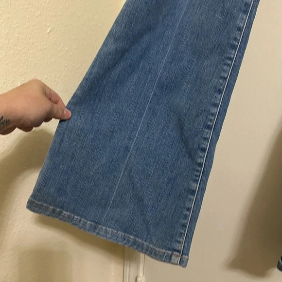 EUC Frame Le High Flare Ripped Denim Jeans - Picture 2 of 6